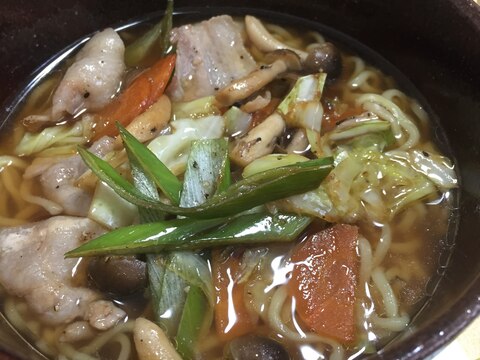 野菜たっぷり！ラーメン♫